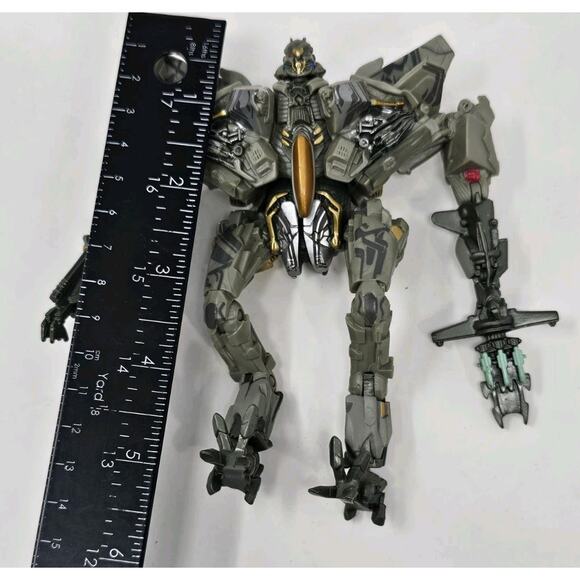 Transformers Starscream Revenge of the Fallen Hasbro 5.5" Figure 2008 + Extra - Picture 8 of 11